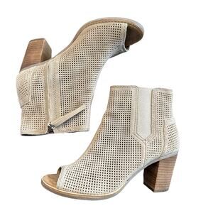 Toms Majorca Leather Peep Toe Taupe Booties 7.5